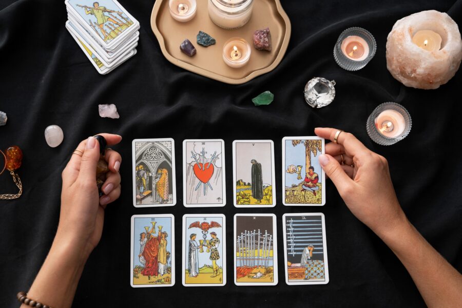 Tarot Phone Readings For Love - Do They Work